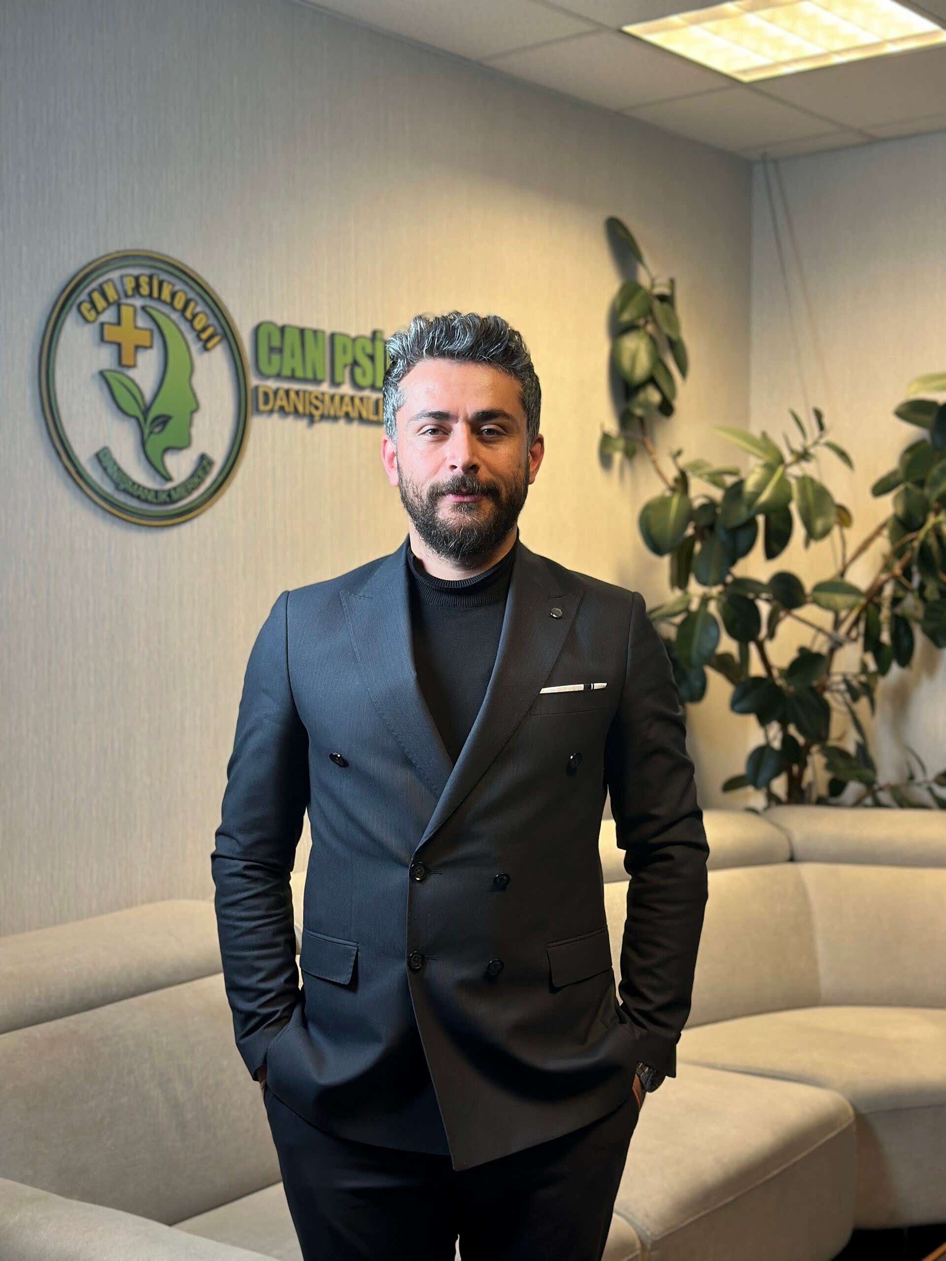 Uzm. Psk. Dan. Caner Öztopçu